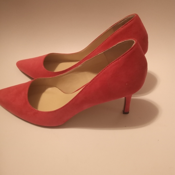 Women's heel size 9B - Picture 3 of 6
